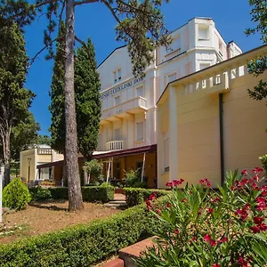 3* Hotel Ruzica- Glavna Zgrada I Depandanse