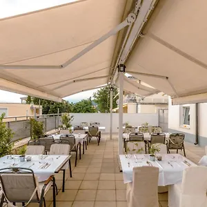3* Hotel Aurora